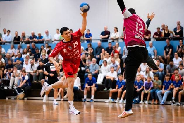 Bietigheim HBL 25 26 Test match TSV Weinsberg SG BBM Bietigheim Moritz Strosack Bietigheim , Torhueter Stefan Koppmeier Weinsberg Bietigheim Bissingen Sporthalle am Viadukt Baden Württemberg Germany