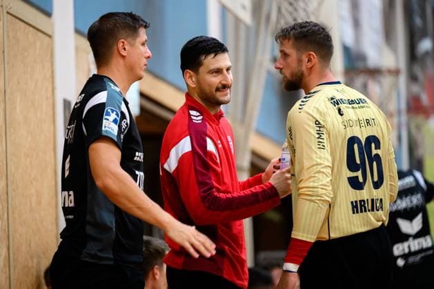 Bietigheim HBL 25 26 Test match TSV Weinsberg SG BBM Bietigheim from left goalkeeper coach Jürgen Müller , goalkeeper Martin Tomovski Bietigheim , goalkeeper Jan Hrdlicka Bietigheim Bietigheim Bissingen Sporthalle am Viadukt Baden Württemberg Germany