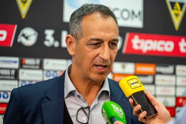 The new Managing Director Sport Rachid Azzouzi in an interview with the local radio stations Press conference to introduce Rachid Azzouzi as the new Managing Director Sport, Football, 3 League, Season 2025 2026, 25 07 2025 Press conference to introduce Rachid Azzouzi as the new Managing Director Sport, Football, 3 League, Season 2025 2026, 25 07 2025 Aachen Copyright: xEibner-Pressefoto J.xDerondeaux EP_JDU