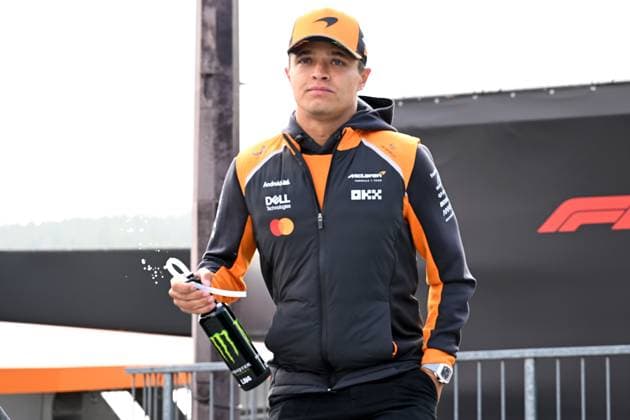 25 07 2025, xsvx, Motorsport FIA Formula 1, Belgian Grand Prix v l Lando Norris McLaren starting number 04 FIA REGULATIONS PROHIBIT ANY USE OF PHOTOGRAPHS as IMAGE SEQUENCES and or QUASI VIDEO Spa