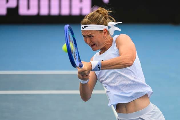 Czech tennis player Marie Bouzkova playes against Czech Tereza Valentova at the WTA, Tennis Damen Livesport Prague Open 2025 women s singles semifinals on the courts of TK Sparta Prague, in Prague, Czech Republic, on July 25, 2025. (CTKxPhoto MichalxKamaryt) CTKPhotoP2025072505009  CTKPhotoP2025072505009