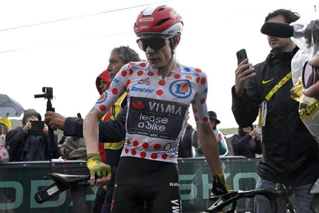 Tour de France 2025 Stage 19 LA PLAGNE, FRANCE - JULY 25 : Vingegaard Jonas (DEN) of Team Visma Lease a Bike after stage 19 of the 112th edition of Tour de France an UCI World Tour 2.UWT cycling road race stage for Men Elite of 130 km with start in Albertville and finish in La Plagne on July 25, 2025 in La Plagne, France, 25 07 2025 ( Motordriver Kenny Verfaillie - La Plagne France  Copyright: xJanxDexMeuleneirx