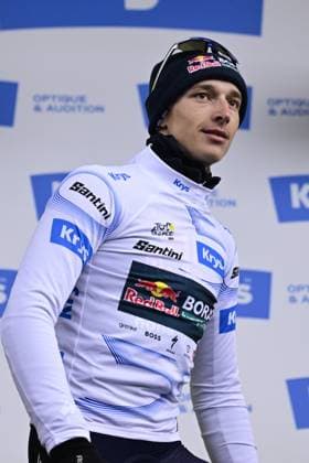 German Florian Lipowitz of RedBull-BORA-hansgrohe celebrates on the podium in the white jersey for best young rider after stage 19 of the 2025 Tour de France cycling race, from Albertville to La Plagne (130km), on Friday 25 July 2025 in France. The 112th edition of the Tour de France starts on Saturday 5 July in Lille, France, and will finish in Paris, France on the 27th of July. DIRKxWAEM  x130002881x