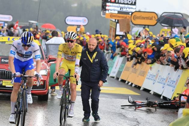 TOUR DE FRANCE 2025 Pierre Teyssot MAXPPP ; Tour de France - UCI Cycling Race 2025 in La Plagne, France on July 25, 2025. Stage 19 from Albertville to La Plagne 93.1 km. Thymen Arensman (NED) IGD wins the stage, Tadej Pogacar (SLO) remains leader in yellow. Left, Florian Lipowitz (GER), Tadej Pogacar (SLO) Pierre Teyssot Maxppp- French cycling race Tour de France 2024 takes place in july 2025 La Plagne Savoie France  Copyright: xMAXPPPxPierrexTeyssotx TEP64232 TEP64232