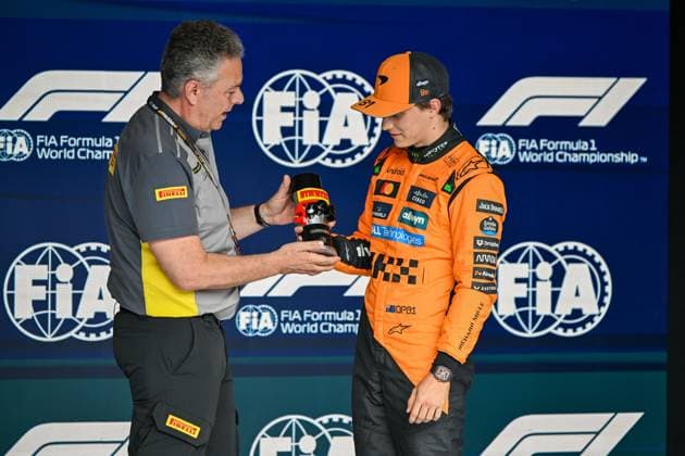 Formula 1 GP Spa Belgium Friday, 25 07 2025 Oscar Piastri 81, McLaren Formula 1 Team and Mario Isola, Pirelli Head of Motorsport Formula 1 GP Spa Belgium Friday, 25 07 2025 Copyright: xBEAUTIFULxSPORTS Erlhofx