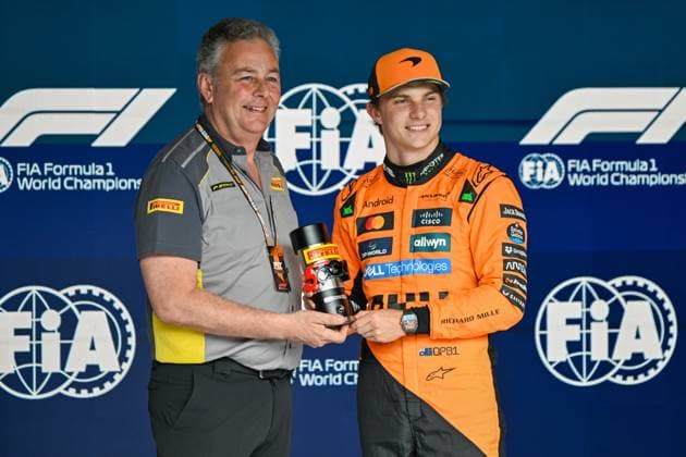Formula 1 GP Spa Belgium Friday, 25 07 2025 Mario Isola, Pirelli Head of Motorsport and Oscar Piastri 81, McLaren Formula 1 Team Formula 1 GP Spa Belgium Friday, 25 07 2025 Copyright: xBEAUTIFULxSPORTS Erlhofx