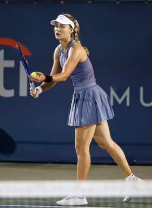 July 25, 2025: Anna Kalinskaya prepares to serve to Clara Tauson during the 2025 Mubadala Citi DC Open tennis tournament being played at Rock Creek Park Tennis Center in Washington, D.C. CSM District Of Columbia United States of America - ZUMAc04_ 20250725_zma_c04_280 Copyright: xJustinxCooperx