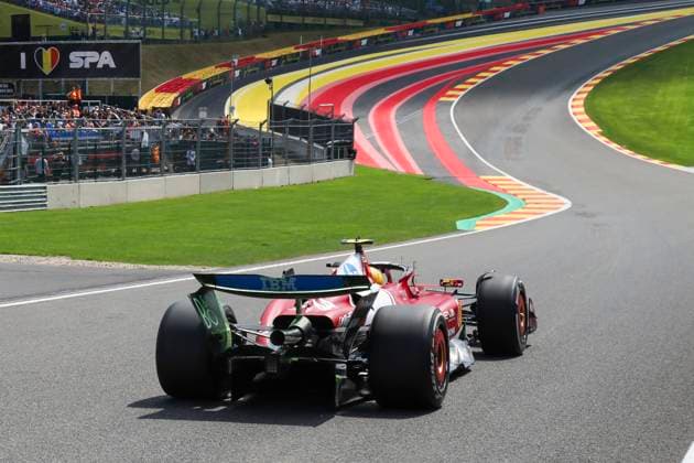 Formula 1 Moët & Chandon Belgian Grand Prix 2025 Laurent Lefebvre OVERTAKE MAXPPP - Stavelot 25 07 2025 44 HAMILTON Lewis (gbr), Scuderia Ferrari HP, action at the Formula 1 Moët & Chandon Belgian Grand Prix 2025, the 13th round of the 2025 FIA Formula 1 World Championship, WM, Weltmeisterschaft at the Circuit de Spa-Francorchamps in Stavelot, Belgium, from July 24 to 27, 2025 Stavelot Belgium  Copyright: xOVERTAKE MAXPPPxLaurentxLefebvrex OVT202507263954 OVT202507263954