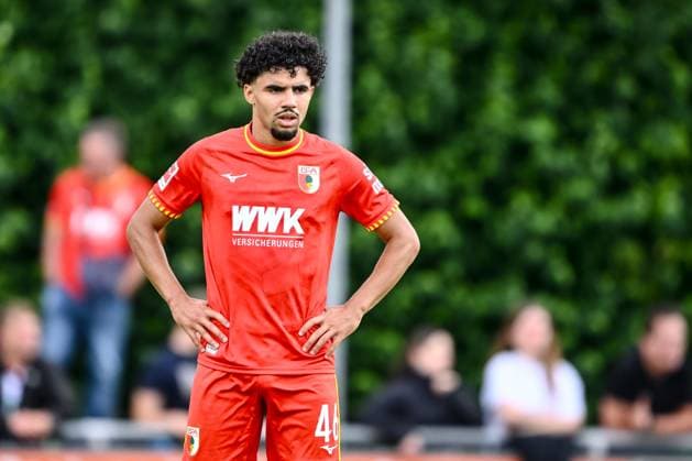 Dillingen an der Donau, Germany, 25 07 25 Aiman Dardari FC Augsburg Looks on during the Friedly Match match between Rot Weiss Essen vs FC Augsburg at Donaustadion on July 25, 2025 in Dillingen an der Donau, Germany Photo by Harry Langer DeFodi Images Dillingen an der Donau, Germany, 25 07 25 Aiman Dardari FC Augsburg Looks on during the Friedly Match match between Rot Weiss Essen vs FC Augsburg at Donaustadion on July 25, 2025 in Dillingen an der Donau, Germany Photo by Harry Langer DeFodi Images DFB DFL REGULATIONS PROHIBIT ANY USE OF PHOTOGRAPHS AS IMAGE SEQUENCES AND OR QUASI VIDEO Photo by Harry Langer DeFodi Images DFB DFL REGULATIONS PROHIBIT ANY USE OF PHOTOGRAPHS AS IMAGE SEQUENCES AND OR QUASI VIDEO