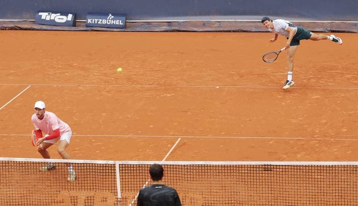 TENNIS - ATP, Tennis Herren Generali Open 2025 KITZBUEHEL,AUSTRIA,26.JUL.25 - TENNIS - ATP World Tour, Generali Open. Image shows Neil Oberleitner (AUT) and Joel Schwaerzler (AUT).  GEPAxpictures xMatthiasxHauer