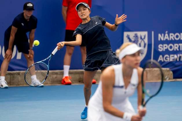 Nadiia Kichenok of Ukraine (right) and Makoto Ninomiya of Japan play against Czech tennis players Laura Samson and Lucie Havlickova at the WTA, Tennis Damen Livesport Prague Open 2025 women s doubles final on the courts of TK Sparta Prague, in Prague, Czech Republic, on July 26, 2025. (CTKxPhoto OndrejxDeml) CTKPhotoP2025072603154  CTKPhotoP2025072603154