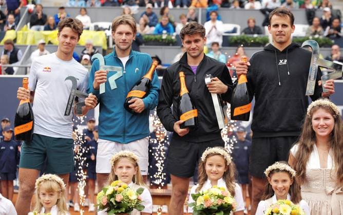 TENNIS - ATP, Tennis Herren Generali Open 2025 KITZBUEHEL,AUSTRIA,26.JUL.25 - TENNIS - ATP World Tour, Generali Open. Image shows Joel Schwaerzler (AUT), Neil Oberleitner (AUT), Patrik Rikl (CZE) and Petr Nouza (CZE).  GEPAxpictures xMatthiasxHauer