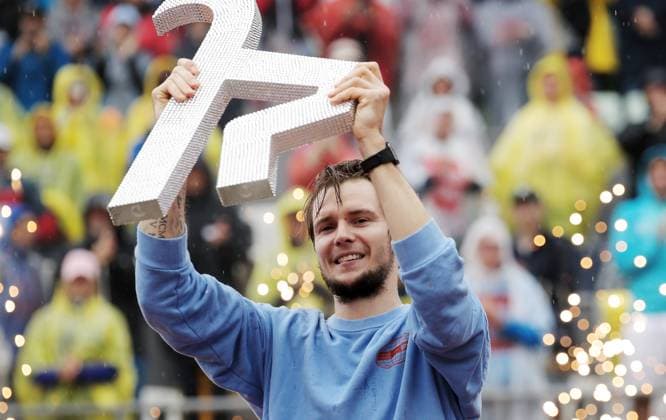 Sport Bilder des Tages TENNIS - ATP, Tennis Herren Generali Open 2025 KITZBUEHEL,AUSTRIA,26.JUL.25 - TENNIS - ATP World Tour, Generali Open. Image shows the rejoicing of Alexander Bublik (KAZ).  GEPAxpictures xMatthiasxHauer