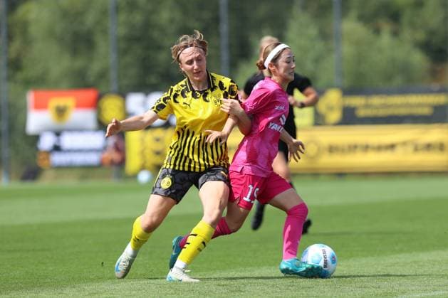 26 07 2025, Football, Women, Test match, Season 2025 2026, Borussia Dortmund vs Cerezo Osaka at BVB Hohenbuschei Football Park in Dortmund Germany Paula Reimann Borussia Dortmund, 13 , Moka Cerezo Osaka, 19 Dortmund Football Park BVB Hohenbuschei North Rhine-Westphalia Germany FZ