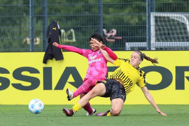 26 07 2025, Football, Women, Test match, Season 2025 2026, Borussia Dortmund vs Cerezo Osaka at BVB Hohenbuschei Football Park in Dortmund Germany Mia Boeger Borussia Dortmund, 2 , Shuka Cerezo Osaka, 26 Dortmund Football Park BVB Hohenbuschei North Rhine-Westphalia Germany FZ