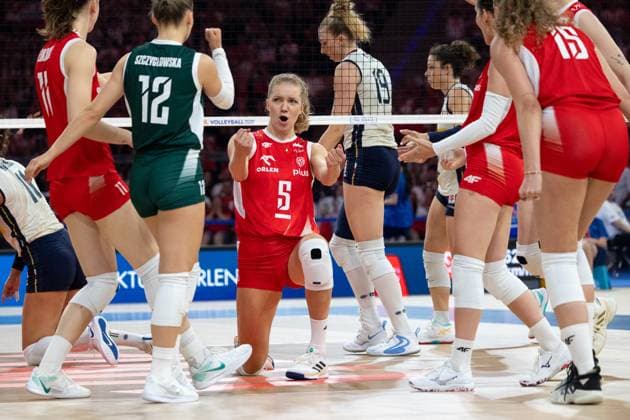 Italy - Poland 26.07.2025 Lodz, Poland, women s Volleyball Nations League 2025, final round finals semifinals, game ( match ) Italy - Poland; (siatkowka, Liga Narodow kobiet, polfinal , runda finalowa Wlochy - Polska) image shows: Agnieszka Korneluk photo Katarzyna Plewczynska Fotostyk Copyright: xKatarzynaxPlewczynskax 20250726FCTKP133