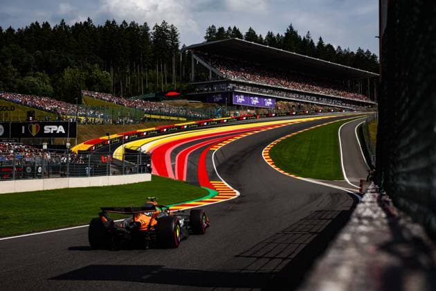 F1 - BELGIAN GRAND PRIX 2025 04 NORRIS Lando (gbr), McLaren F1 Team MCL39, action during the 2025 Formula 1 Belgian Grand Prix, 13th round of the 2025 FIA Formula One World Championship, WM, Weltmeisterschaft from July 25 to 27, 2025 on the Circuit de Spa-Francorchamps, in Stavelot, Belgium - StavelotBelgium  Copyright: xFLORENTxGOODENx