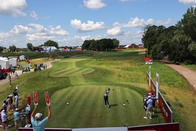 July 26th, 2025: Cristobal Del Solar of the United States hits his shot on the eighteenth tee during the third round of the 3M Open 2025 at TPC Twin Cities on July 26th, 2025 in Blaine, Minnesota. -CSM Blaine USA - ZUMAc04_ 20250726_zma_c04_039 Copyright: xStevenxGarciax