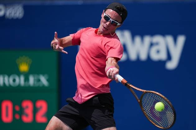 National Bank Open 2025 - Day 1 TORONTO, CANADA - JULY 26 : Justin Boulais of Canada in action against James Duckworth of Australia during the qualifying match on day one of the 2025 National Bank Open in Toronto, Ontario, Canada on July 26, 2025. Mert Alper Dervis Anadolu Ontario Canada. Editorial use only. Please get in touch for any other usage.  Copyright: x2025xAnadoluxMertxAlperxDervisx