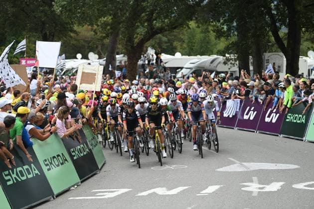 1 er étape du tour de france femmes PHOTOPQR LE TELEGRAMME Nicolas Creach ; ; 26 07 2025 ; Cyclisme Saison 2025 26 juillet 2025 1 er étape du tour de france femmes Vannes - Plumelec Le passage du peloton dans la montée de Cadoudal Photos Nicolas Créach - The Grand Départ of the 4th edition of the Women’s Tour de France was given this Saturday, July 26, 2025, from Vannes. France France  Copyright: xPHOTOPQR LExTELEGRAMME MAXPPPxPHxNicolasxCreachx 20250726TGB5650 20250726TGB5595 20250726TGB5650