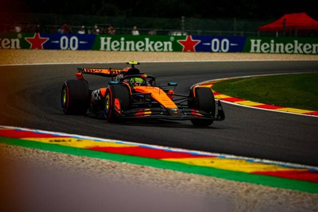 MOTORI - Formula 1 - Belgian Grand Prix 2025 04 Lando Norris, (GRB) McLaren Mercedes MCL39, during the Belgian GP, Spa-Francorchamps 24-27 July 2025 Formula 1 World Championship, WM, Weltmeisterschaft 2025. Belgium Belgium  Copyright: xIPAxSport ABACAx
