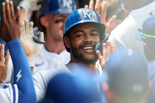 July 26, 2025: Kansas City Royals third baseman Maikel Garcia (11) celebrates his home run with teammates during the fourth inning against the Cleveland Guardians at Kauffman Stadium in Kansas City, MO. CSM Kansas City United States of America - ZUMAc04_ 20250726_zma_c04_076 Copyright: xDavidxSmithx