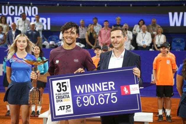 Umag, Croatia, 260725. 35th Plava Laguna Croatia Open Umag. Final. Trophy ceremony. In the photo: winner Luciano Darderi and Dragan Pujas. Photo: Goran Sebelic CROPIX Copyright: xxGoranxSebelicx atp_finale21-260725