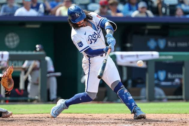 July 26, 2025: Kansas City Royals designated hitter Jonathan India (6) hits a three run walk off home run during the tenth inning against the Cleveland Guardians at Kauffman Stadium in Kansas City, MO. CSM Kansas City United States of America - ZUMAc04_ 20250726_zma_c04_145 Copyright: xDavidxSmithx