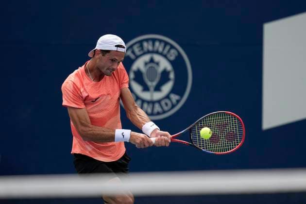 ATP, Tennis Herren Masters 1000 National Bank Open Toronto Presented by Rogers 2025 - Day 1 Juan Pablo Ficovich of Argentina plays a forehand against Kyrian Jacquet of France during the Men s Singles first round match on day 1 of the ATP Masters 1000 National Bank Open at Sobeys Stadium. on July 26, 2025 in Toronto, Canada. (Photo by Leonardo Ramirez Eyepix Group) Copyright: xLeonardoxRamirez xEyepixxGroupx LR_26072025_162716