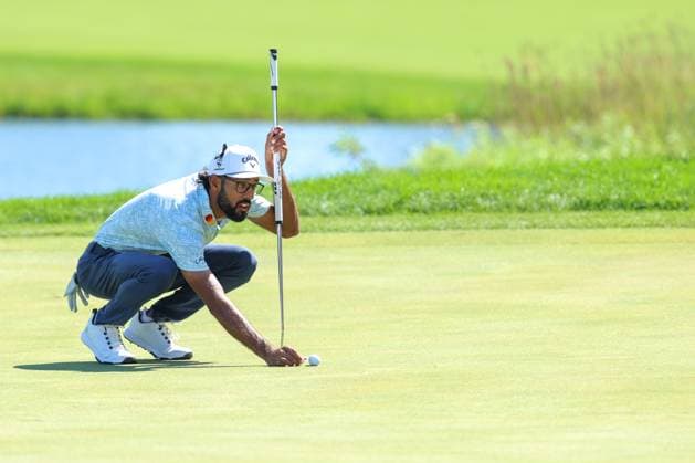 July 26th, 2025: Akshay Bhatia of the United States lines up his putt on the 17th during the third round of the 3M Open 2025 at TPC Twin Cities on July 26th, 2025 in Blaine, Minnesota. -CSM Blaine USA - ZUMAc04_ 20250726_zma_c04_195 Copyright: xStevenxGarciax