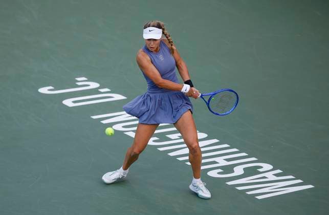 July 26, 2025: Anna Kalinskaya hits a shot in her semifinal match against Emma Raducanu during the 2025 Mubadala Citi DC Open tennis tournament being played at Rock Creek Park Tennis Center in Washington, D.C. CSM District Of Columbia United States of America - ZUMAc04_ 20250726_zma_c04_244 Copyright: xJustinxCooperx