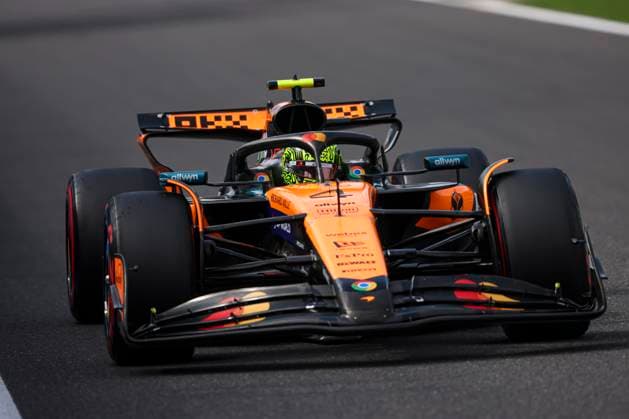 F1 Grand Prix Of Belgium - Qualifying Lando¯Norris of Great Britain driving the race car No.¯4, the McLaren¯MCL39 with a Mercedes‘AMG¯F1¯M16¯E Performance V6 turbo hybrid power unit for McLaren F1 Team, on track during the qualifying session ahead of the F1 Grand Prix of Belgium at Circuit de Spa‘Francorchamps in Belgium on July¯26,¯2025. Spa Belgium  Copyright: xNicolasxEconomoux originalFilename:economou-notitle250726_npc5f.jpg