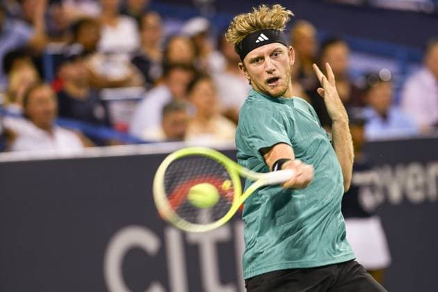 July 26, 2025, Washington, D.C, U.S: ALEJANDRO DAVIDOVICH FOKINA hits a forehand during his semifinal match against Ben Shelton at the Rock Creek Tennis Center. Washington U.S - ZUMAg196 20250726_zap_g196_032 Copyright: xKylexGustafsonx
