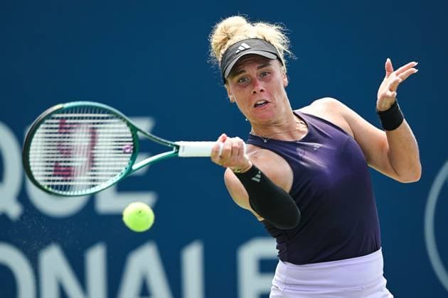 MONTREAL, QC - JULY 26: Leolia Jeanjean (FRA) returns the ball during a qualifying round match at WTA, Tennis Damen National Bank Open on July 26, 2025 at IGA Stadium in Montreal, QC (Photo by David Kirouac Icon Sportswire) TENNIS: JUL 26 National Bank Open EDITORIAL USE ONLY Icon250726057