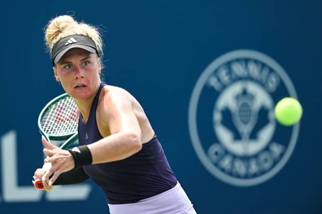 MONTREAL, QC - JULY 26: Leolia Jeanjean (FRA) tracks the ball during a qualifying round match at WTA, Tennis Damen National Bank Open on July 26, 2025 at IGA Stadium in Montreal, QC (Photo by David Kirouac Icon Sportswire) TENNIS: JUL 26 National Bank Open EDITORIAL USE ONLY Icon250726054