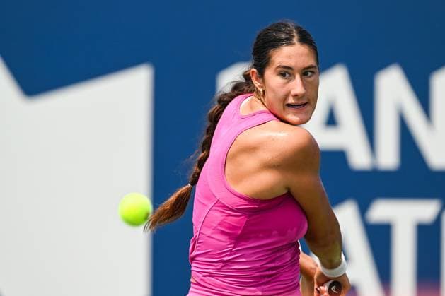 MONTREAL, QC - JULY 26: Cadence Brace (CAN) tracks the ball during a qualifying round match at WTA, Tennis Damen National Bank Open on July 26, 2025 at IGA Stadium in Montreal, QC (Photo by David Kirouac Icon Sportswire) TENNIS: JUL 26 National Bank Open EDITORIAL USE ONLY Icon250726051