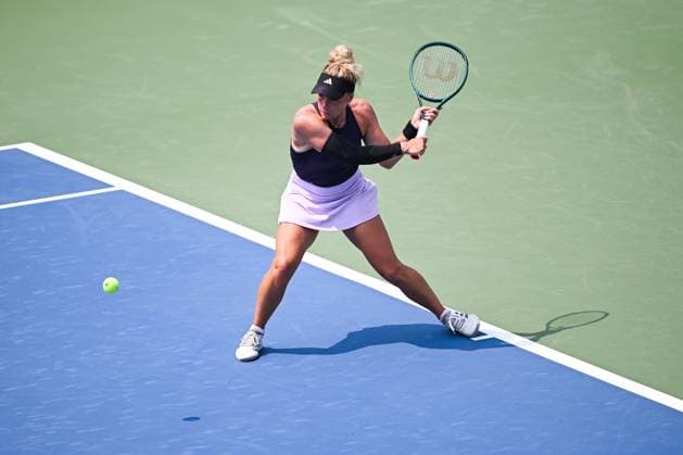 MONTREAL, QC - JULY 26: Leolia Jeanjean (FRA) returns the ball during a qualifying round match at WTA, Tennis Damen National Bank Open on July 26, 2025 at IGA Stadium in Montreal, QC (Photo by David Kirouac Icon Sportswire) TENNIS: JUL 26 National Bank Open EDITORIAL USE ONLY Icon250726039