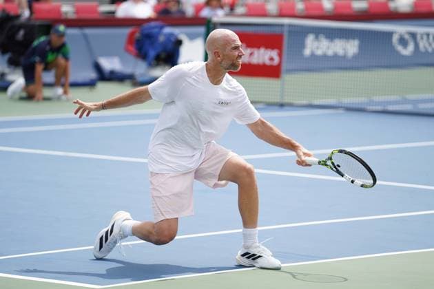 ATP, Tennis Herren Masters 1000 National Bank Open Toronto Presented by Rogers 2025 - Day 1 Adrian Mannarino of France plays a backhand against Juan Carlos Aguilar of Canada during the Men s Singles first round match on day 1 of the ATP Masters 1000 National Bank Open at Sobeys Stadium. on July 26, 2025 in Toronto, Canada. Toronto Ontario Canada Copyright: xLeonardoxRamirezx