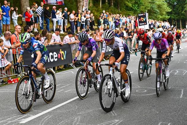 First Stage Of The 2025 Tour De France Women The pack of riders (peloton) cycles during the 1st stage (out of 9) of the fourth edition of the Women s Tour de France cycling race, 78.8 km from Vannes to Plumelec, in Vannes, western France, on July 26, 2025. Plumelec Bretagne France  Copyright: xRonanxHoussinx originalFilename:houssin-cyclingf250727_npLcf.jpg