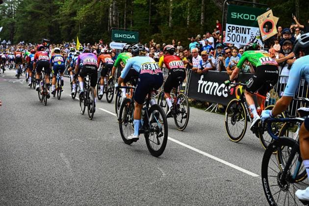 First Stage Of The 2025 Tour De France Women The pack of riders (peloton) cycles during the 1st stage (out of 9) of the fourth edition of the Women s Tour de France cycling race, 78.8 km from Vannes to Plumelec, in Vannes, western France, on July 26, 2025. Plumelec Bretagne France  Copyright: xRonanxHoussinx originalFilename:houssin-cyclingf250727_npppV.jpg