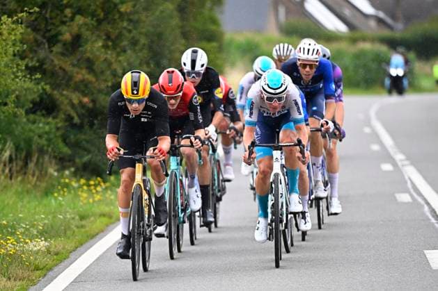 Tour de Wallonie 2025 Stage 2 SAMBREVILLE, BELGIUM - JULY 27 : rider of Bahrain - Victorious during stage 2 of the 30th edition of Tour de Wallonie an UCI ProSeries 2.Pro cycling road race stage for Men Elite of 153.7 km with start in Huy and finish in Sambreville on July 27, 2025 in Sambreville, Belgium, 27 07 2025 ( Motordriver Pieter Van Herzele - Sambreville Belgium  Copyright: xTomasxSiskx