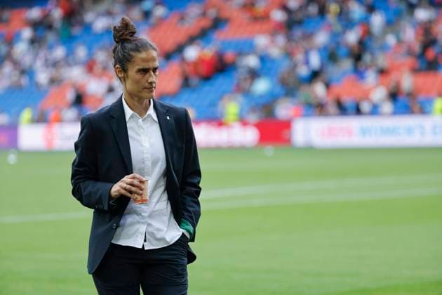 Spanish coach Montse Tome walks through St. Jakob Park in Basel, Switzerland, hours before the Euro 2025 Women s Final between Spain and England, 27 July 2025. U. Kingdom - Spain !ACHTUNG: NUR REDAKTIONELLE NUTZUNG!  Copyright: xAnaxEscobarx GRAF995 20250727-55017516667_1