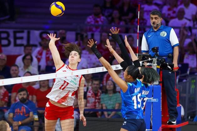 LODZ 27.07.2025 SIATKOWKA KOBIET LIGA NARODOW 2025 - MECZ O 3. MIEJSCE: POLSKA - JAPONIA --- WOMENS VOLLEYBALL NATIONS LEAGUE 2025 FINALS - 3RD PLACE MATCH IN LODZ: POLAND - JAPAN MARTYNA LUKASIK AIRI MIYABE YUKIKO WADA FOT. ANNA KLEPACZKO FOTOPYK NEWSPIX.PL --- newspix.pl 