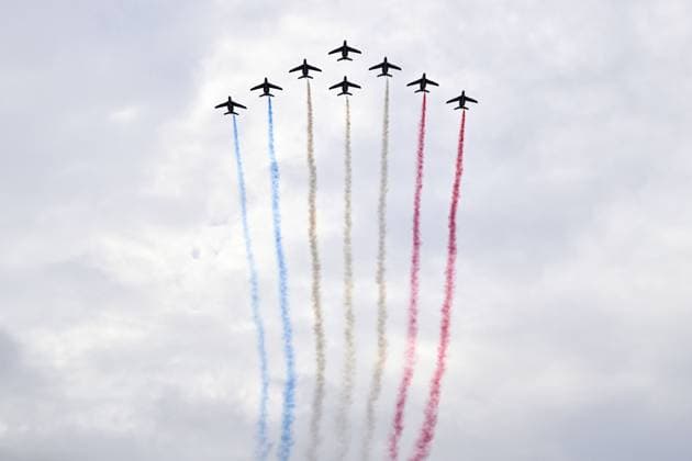 The military salute pictured during stage 21 of the 2025 Tour de France cycling race, from Mantes-la-Ville to Paris (120km), on Sunday 27 July 2025 in France. The 112th edition of the Tour de France starts on Saturday 5 July in Lille, France, and will finish in Paris, France on the 27th of July. DIRKxWAEM  x130124763x