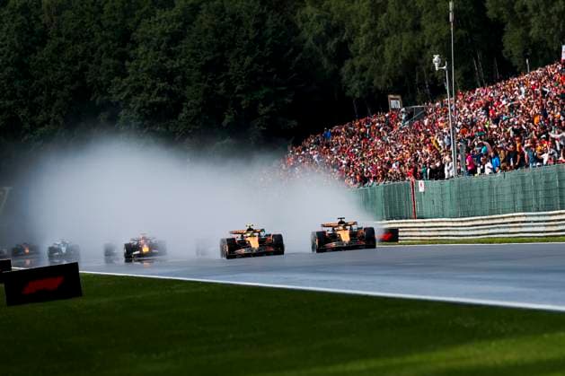 Formula 1 Moët & Chandon Belgian Grand Prix 2025 Laurent Lefebvre OVERTAKE MAXPPP - Stavelot 27 07 2025 04 NORRIS Lando (gbr), McLaren F1 Team, action, 81 PIASTRI Oscar (aus), McLaren F1 Team, action at the Formula 1 Moët & Chandon Belgian Grand Prix 2025, the 13th round of the 2025 FIA Formula 1 World Championship, WM, Weltmeisterschaft at the Circuit de Spa-Francorchamps in Stavelot, Belgium, from July 24 to 27, 2025 Stavelot Belgium Copyright: xOVERTAKE MAXPPPxLaurentxLefebvrex OVT202507277205 OVT202507277205