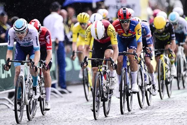Belgian Jasper Stuyven of Lidl-Trek pictured in action during stage 21 of the 2025 Tour de France cycling race, from Mantes-la-Ville to Paris (120km), on Sunday 27 July 2025 in France. The 112th edition of the Tour de France starts on Saturday 5 July in Lille, France, and will finish in Paris, France on the 27th of July. DIRKxWAEM  x130126735x