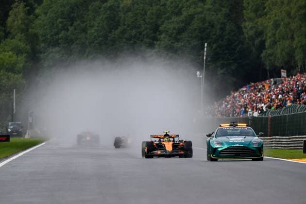 Formula 1 GP Spa Belgium Sunday, 27 07 2025 Lando Norris 4, McLaren Formula 1 Team behind the safety car Formula 1 GP Spa Belgium Sunday, 27 07 2025 Copyright: xBEAUTIFULxSPORTS Erlhofx