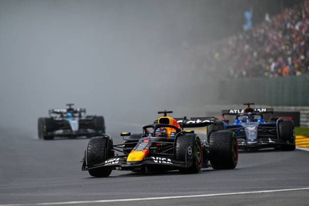 Formula 1 GP Spa Belgium Sunday, 27 07 2025 Max Verstappen 1, Oracle Red Bull Racing and Alexander Albon 23, Williams Racing Formula 1 GP Spa Belgium Sunday, 27 07 2025 Copyright: xBEAUTIFULxSPORTS Erlhofx