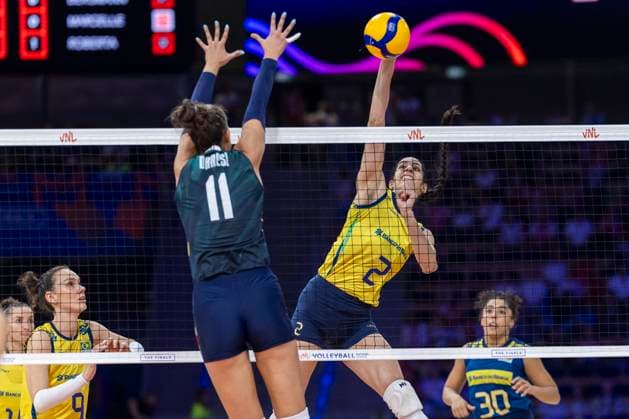 Women s Volleyball Nations League Finals 2025 Diana Duarte Alecrim during the Woman™s Volleyball Nations League 2025 gold medal match between Italy and Brazil , at Atlas Arena in Lodz, Poland, on July 27, 2025. Lodz Poland  Copyright: xAndrzejxIwanczukx originalFilename:iwanczuk-womensvo250727_npojE.jpg