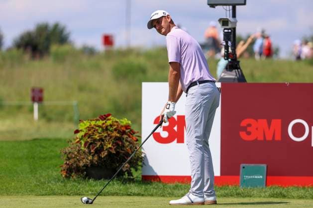 July 27, 2025, Blaine, Minnesota, United States: MAC MEISSNER lines up a tee shot at hole three on the fourth and final day of competition at the 2025 PGA, Golf Herren 3M Open at TPC Twin Cities. Blaine United States - ZUMAt166 20250727_zsp_t166_012 Copyright: xMichaelxTurnerx